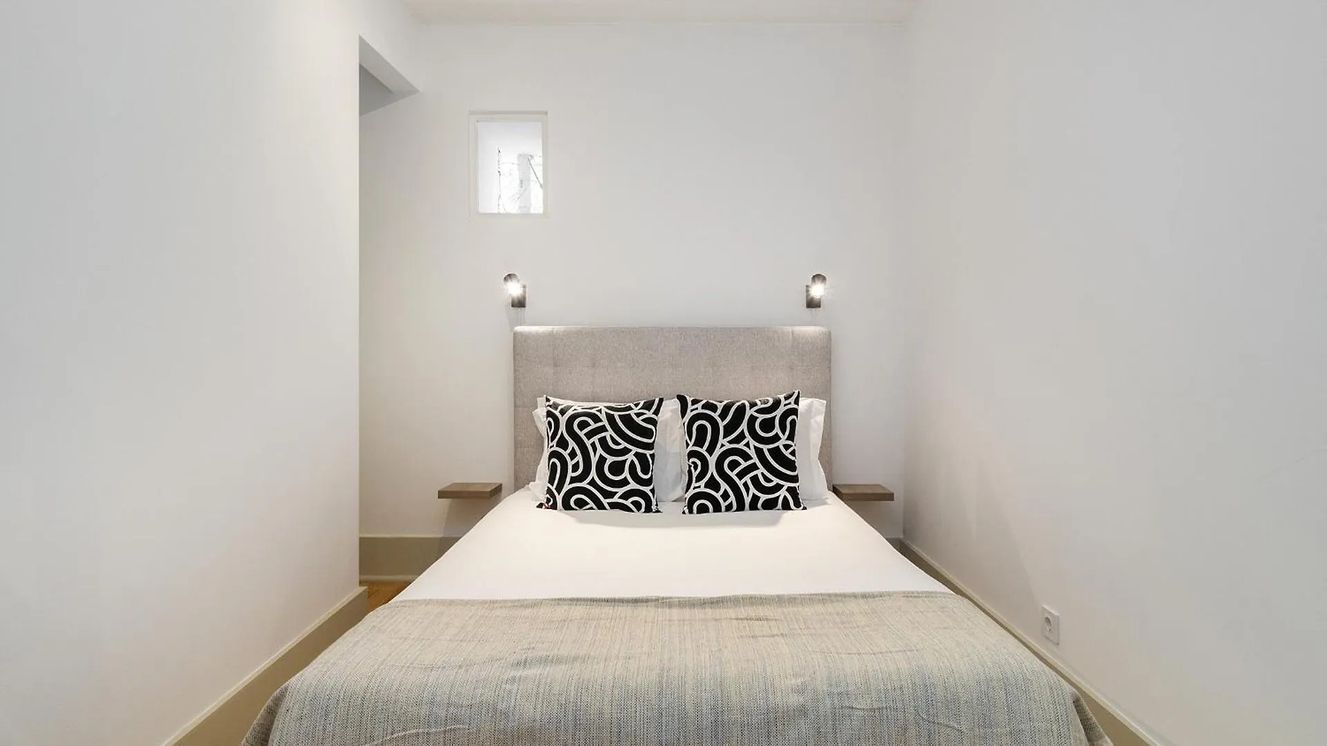 Whome The Premier Destination For True Wanderers Lisbona 0*,  Portogallo